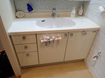 既存洗面化粧台 P2250106